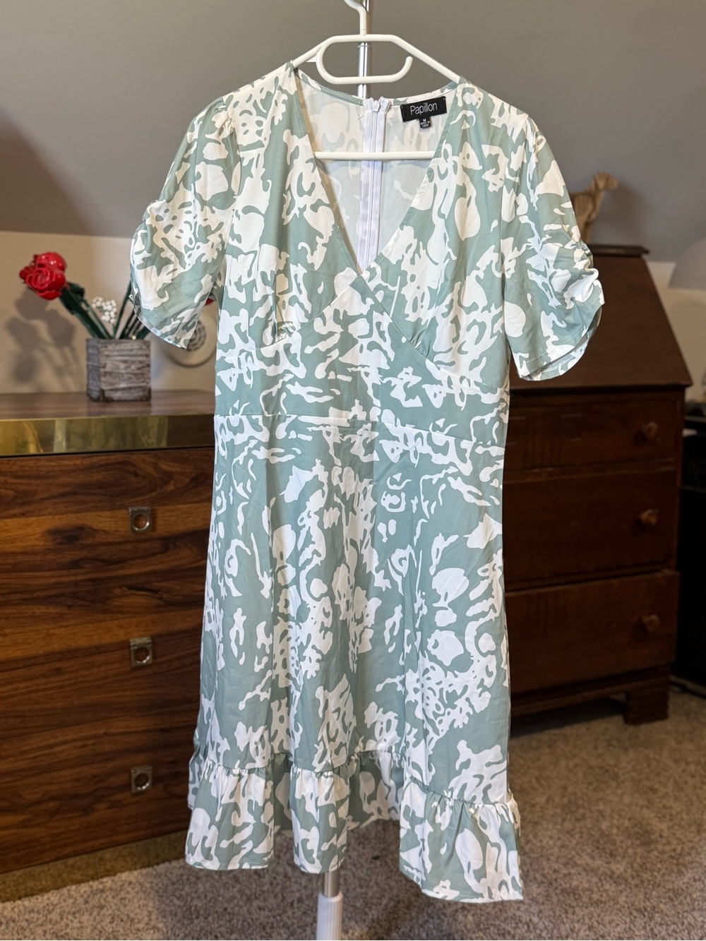 Papillon Floral Print Dress, Size Medium